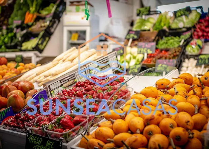 Mare Nostrum Junto A La Marina